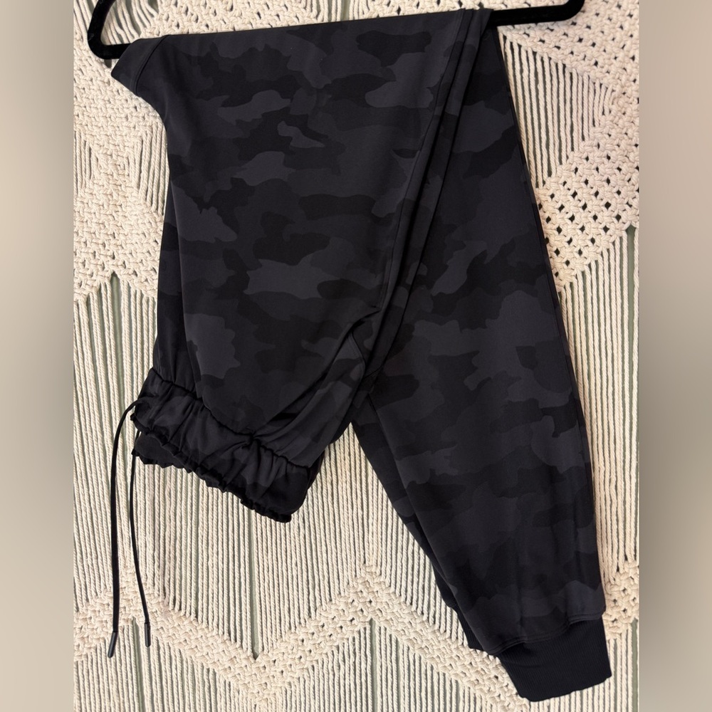 Lululemon Stretch High-Rise Jogger *Full Length
